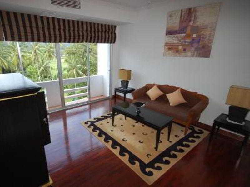 Orchid Kathu Heights Service Apartments Bagian luar foto
