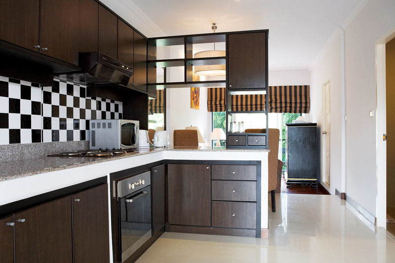 Orchid Kathu Heights Service Apartments Bagian luar foto