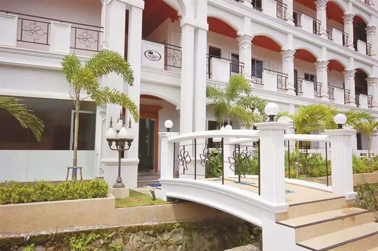 Orchid Kathu Heights Service Apartments Bagian luar foto