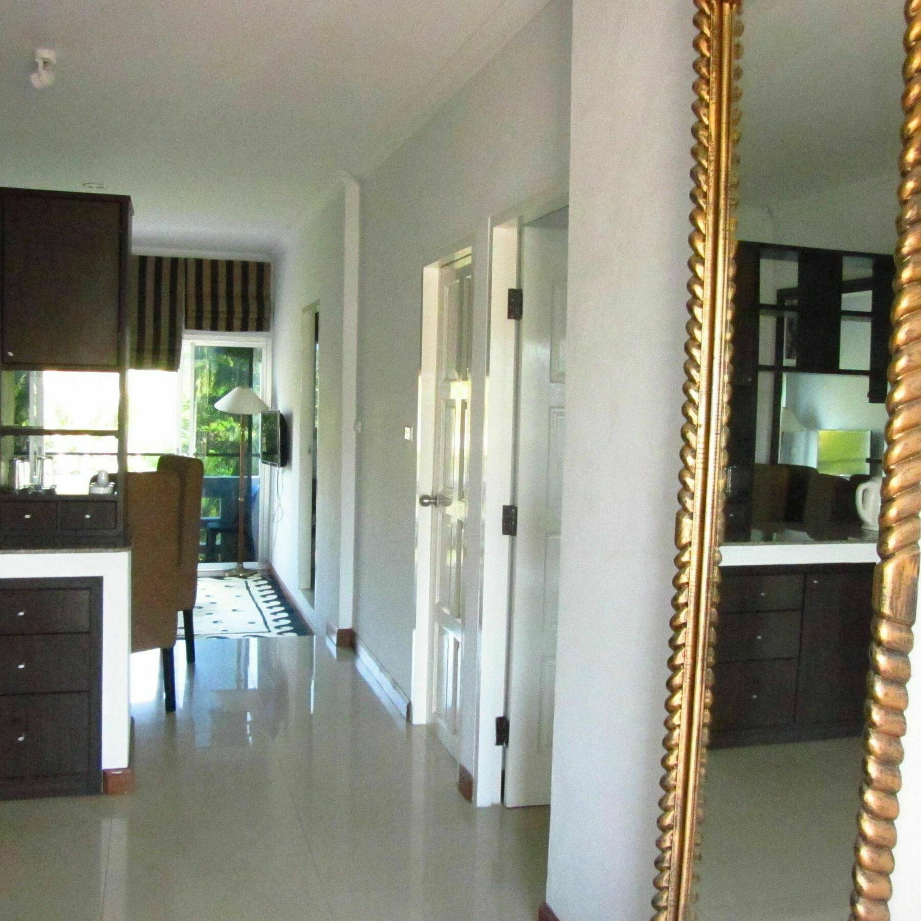 Orchid Kathu Heights Service Apartments Bagian luar foto